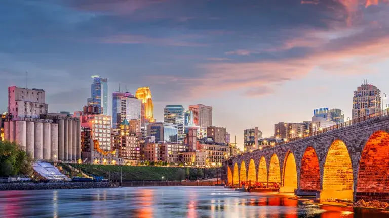 Minneapolis, MN